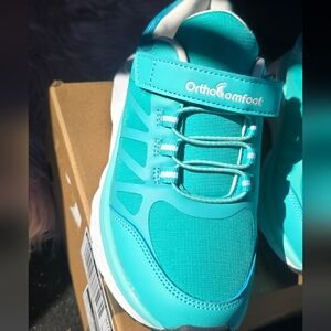 OrthoComfoot Kids Aqua Sneakers